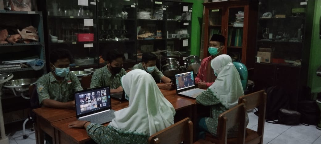 KONSELING TEMAN SEBAYA 8